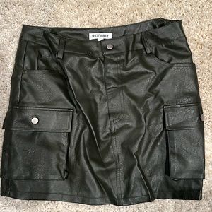 While the honey, forks, leather skirt, Olive green